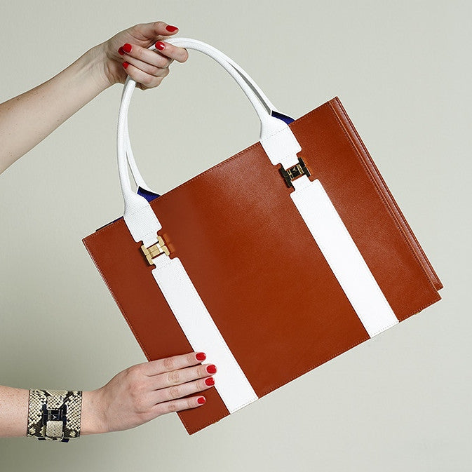 ISABELLA M TAN/WHITE HANDBAG